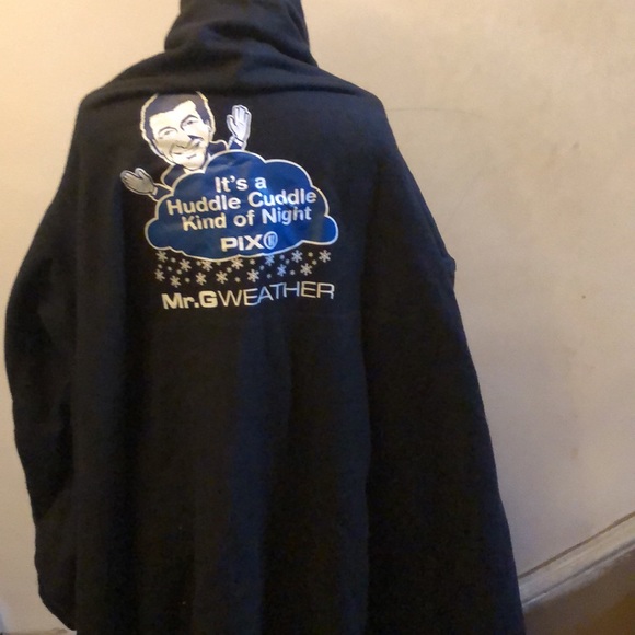 WPIX 11 Mr. G Weather "It's a Huddle Cuddle Kind of Night" Fleece Snuggie - Picture 4 of 4